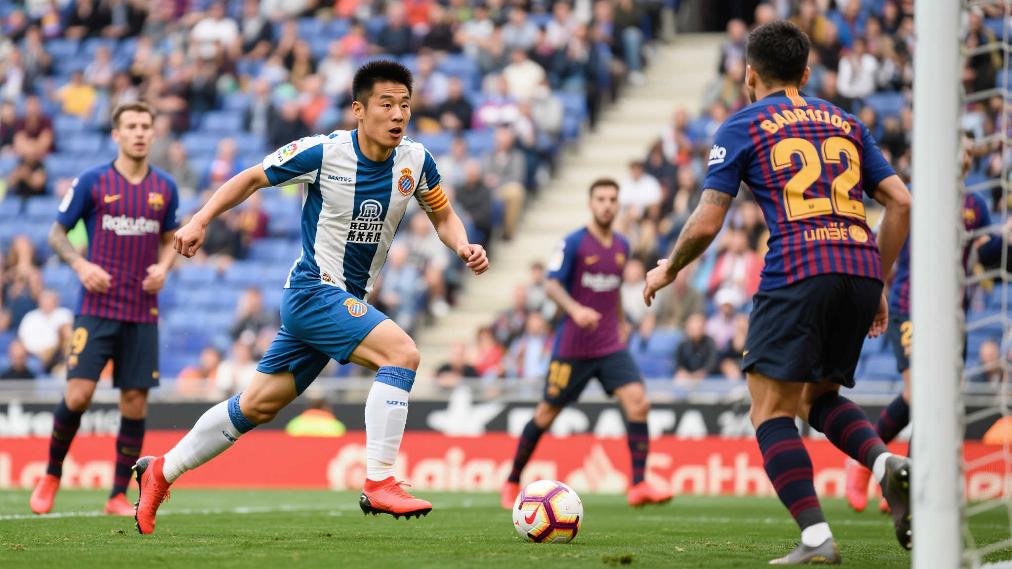 武磊闪耀时刻：绝平巴萨，跑位堪称世界级！